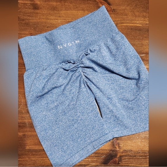 NVGTN Scrunch Seamless Shorts - Picture 2 of 3